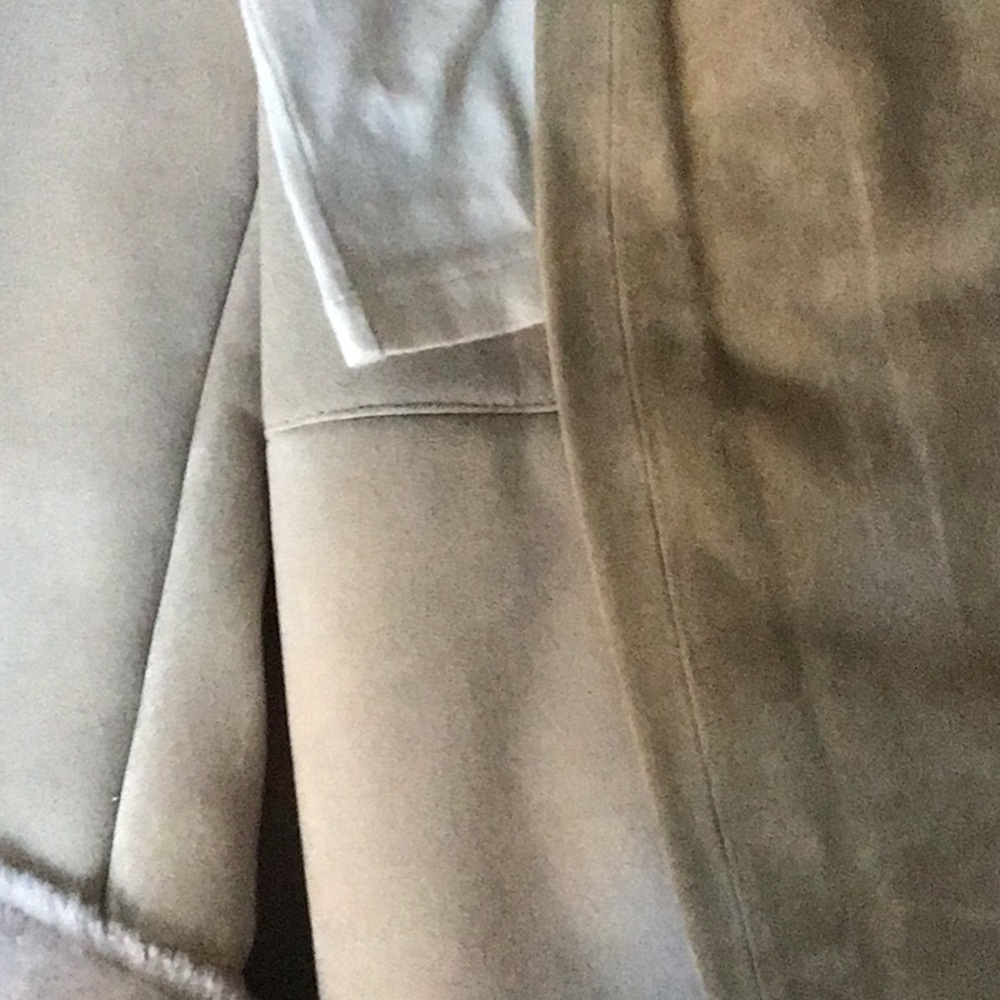 Coat - Picture 3 of 3